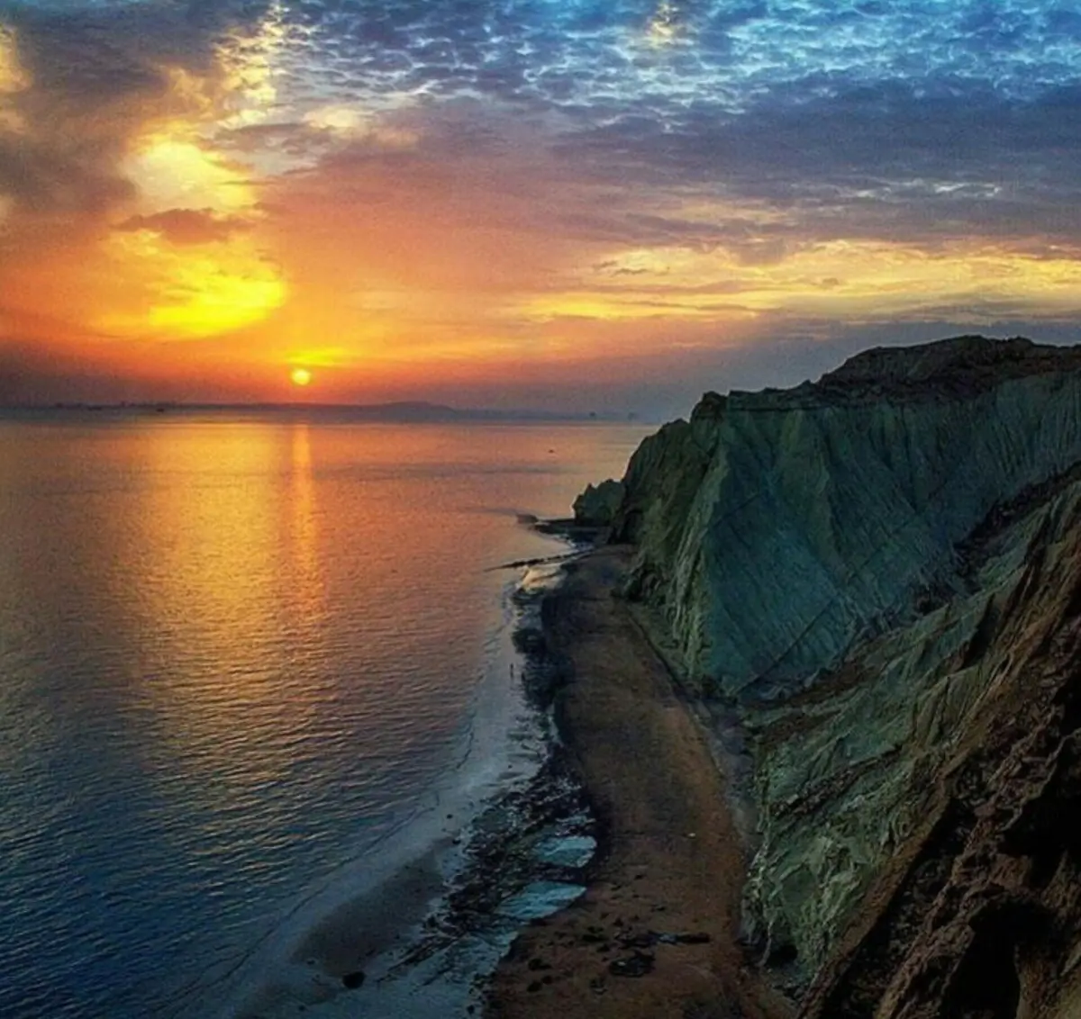 پرتگاه غروب هرمز