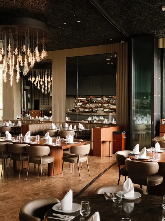 ۱. Nusr Et Steakhouse – نصرت، تجربه لوکس گوشت