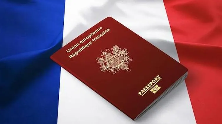 مدارک لازم برای ویزای توریستی فرانسه (آپدیت 2025)